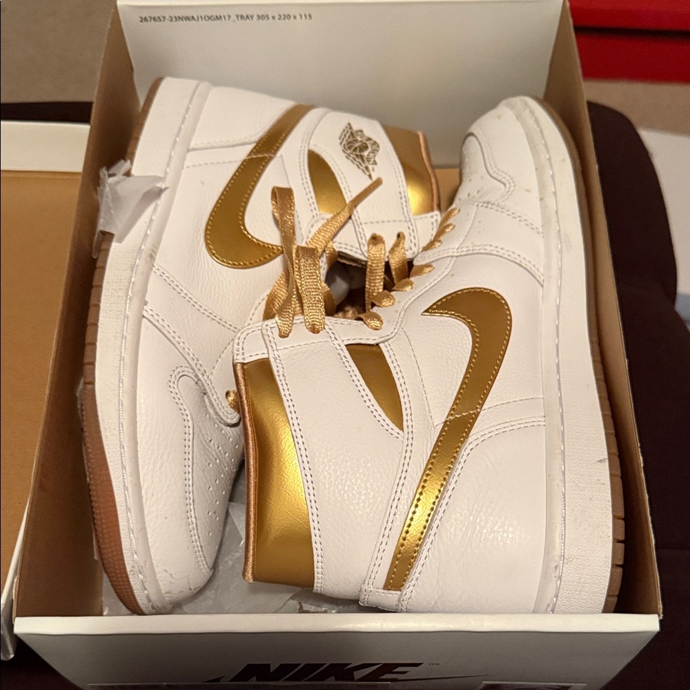 Women's Air Jordan 1 Retro High OG